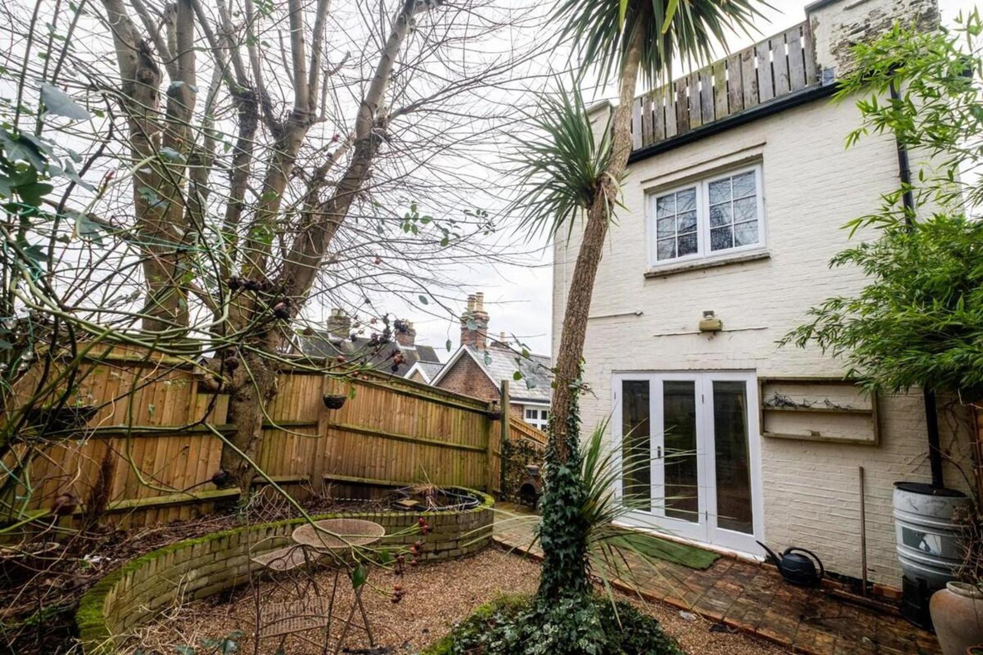 Charming Reigate Cottage Retreat Redhill  Exterior photo